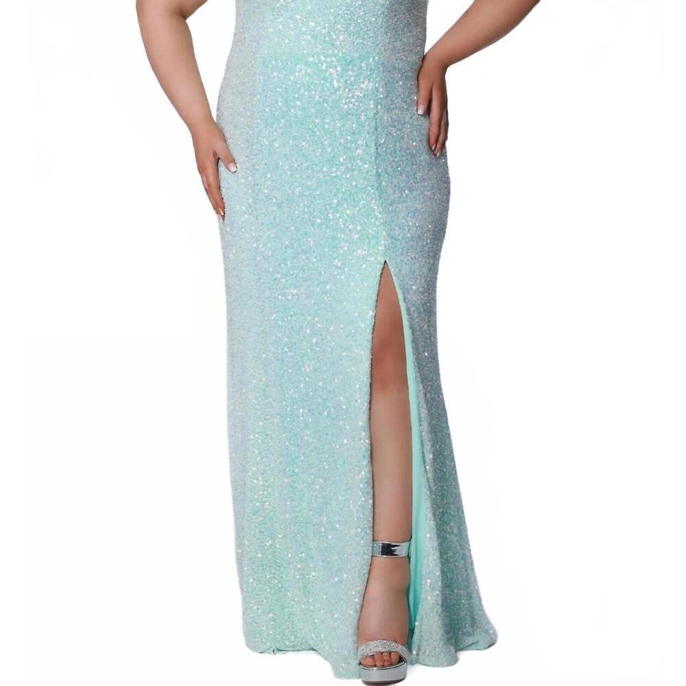 NEW SYDNEY'S CLOSET sweetheart neckline sequin gown - plus in seafoam